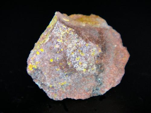 Calcurmolita<br />Rabejac, Le Puech, Lodève, Distrito Lodève, Departamento Hérault, Occitanie, Francia<br />2,5 x 2 cm.<br /> (Autor: Antonio P. López)