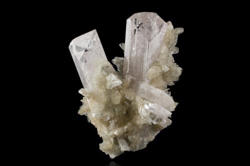Danburite with Calcite<br />Mina Aurora, Charcas, Municipio Charcas, San Luis Potosí, México<br />10.5 x 6.5 x 10 cm / main crystal: 10 cm<br /> (Author: MIM Museum)