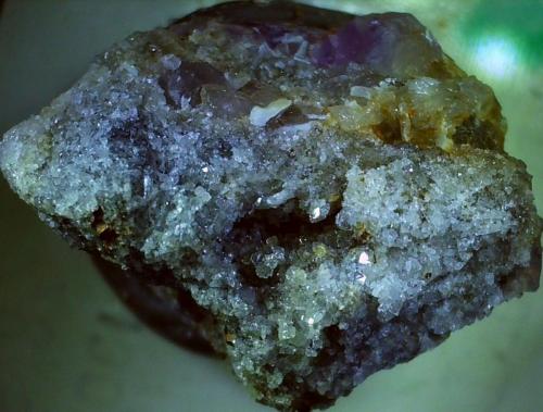Hemimorphite, Pyrite, Quartz<br />Lead mines, Obernberg am Brenner, Innsbruck-Land District, Tyrol/Tirol, Austria<br />1,6 x 1,2 cm<br /> (Author: Volkmar Stingl)