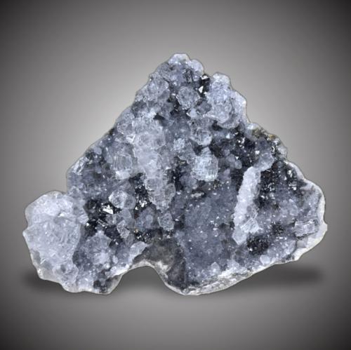 Esfalerita, Fluorita y Cuarzo<br />Mina La Viesca, zona minera de La Collada, Huergo, Siero, Comarca Oviedo, Principado de Asturias (Asturias), España<br />11x9cm.<br /> (Autor: castrominerals)