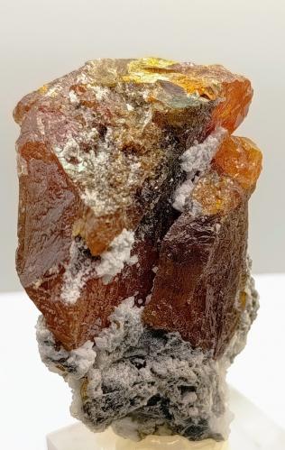 Esfalerita.<br />Mina de Áliva (Mina Las Mánforas), zona minera Áliva, macizo Picos de Europa, Camaleño, Comarca Liébana, Cantabria, España<br />7''5 x 5 cm<br /> (Autor: AntonioJesus)