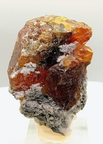 Esfalerita.<br />Mina de Áliva (Mina Las Mánforas), zona minera Áliva, macizo Picos de Europa, Camaleño, Comarca Liébana, Cantabria, España<br />7''5 x 5 cm<br /> (Autor: AntonioJesus)