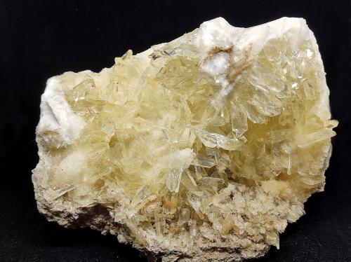 Yeso<br />Alabaster quarries, Fuentes de Ebro, Delimitación Comarcal de Zaragoza, Zaragoza, Aragon, Spain<br />16 cm<br /> (Autor: Cesar M. Salvan)