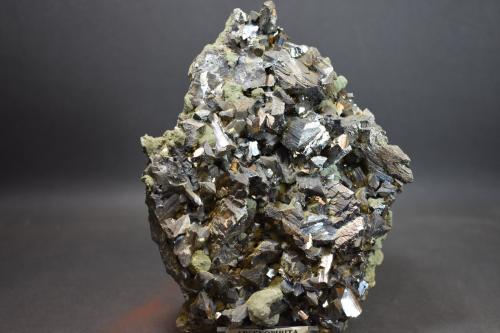 Arsenopirita, Siderita<br />Minas da Panasqueira, level 3, Aldeia de São Francisco de Assis, Covilhã, Castelo Branco, Cova da Beira, Centro Region, Portugal<br />130 x 100 mm.<br /> (Autor: Joaquin Blanco Cortina)