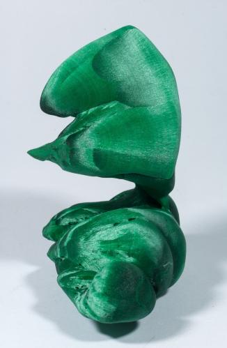 Malachite<br />Mina Shilu, Yangchun, ciudad-prefectura Yangjiang, Provincia Guangdong, China<br />7.7 × 4.3 × 3.7 cm<br /> (Author: Jordi Fabre)