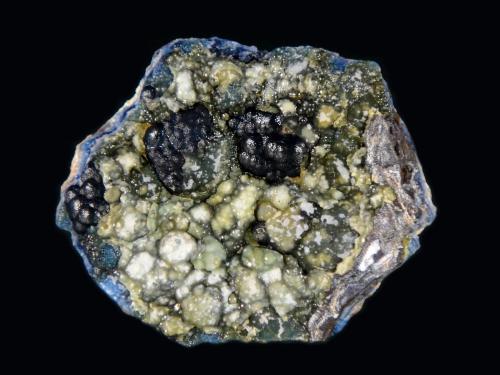Plumbogummita<br />Juan Antonio mining group, Las Minillas area, Garlitos, Comarca La Siberia, Badajoz, Extremadura, Spain<br />4,5 x 4 cm<br /> (Autor: Antonio P. López)