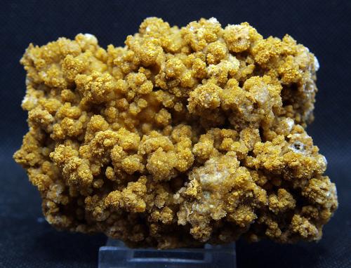 Calcita<br />Cabezoncillo Quarry, Cabeçonet/Alto del Salmitre, Municipio Busot, Comarca Campo de Alicante, Alicante / Alacant, Valencian Community / Comunitat Valenciana, Spain<br />9.5 x 7.5 cm<br /> (Autor: Pedro Antonio)