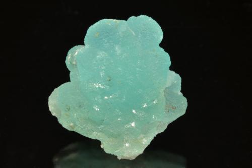 Smithsonite<br />Mina Kelly, Magdalena, Distrito Magdalena, Condado Socorro, New Mexico, USA<br />2.1 x 2.2 cm<br /> (Author: Michael Shaw)