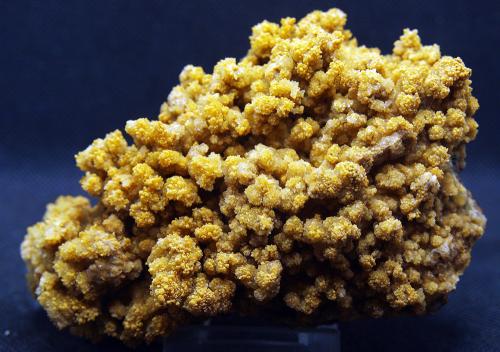 Calcita<br />Cabezoncillo Quarry, Cabeçonet/Alto del Salmitre, Municipio Busot, Comarca Campo de Alicante, Alicante / Alacant, Valencian Community / Comunitat Valenciana, Spain<br />12 x 7.5 cm<br /> (Autor: Pedro Antonio)