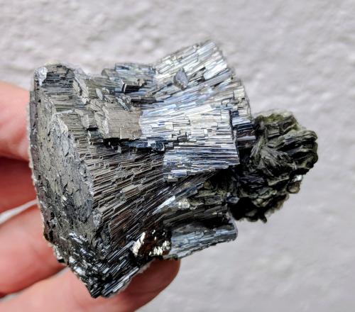 Arsenopirita, Moscovita, Calcita-Dolomita<br />Minas da Panasqueira, Aldeia de São Francisco de Assis, Covilhã, Castelo Branco, Cova da Beira, Región Centro, Portugal<br />4,8 x 4,0 x 3,4 cm<br /> (Autor: carles)