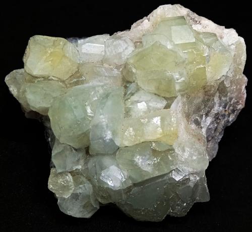 Datolita<br />Mina Aurora, Charcas, Municipio Charcas, San Luis Potosí, México<br />80x65x35 mm.<br /> (Autor: Luis Edmundo Sánchez Roja)