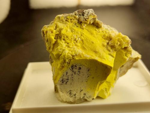 Carnotita y Tyuyamunita<br />Córcoles, Municipio Sacedón, Guadalajara, Castilla-La Mancha, España<br />4 cm<br /> (Autor: Cesar M. Salvan)