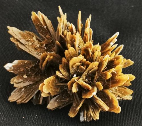 Baryte<br />Jebel Ouichane mines, Beni Bou Ifrour, Nador, Nador Province, Oriental Region, Morocco<br />6,5cmx4,5cm<br /> (Author: Enrique Llorens)