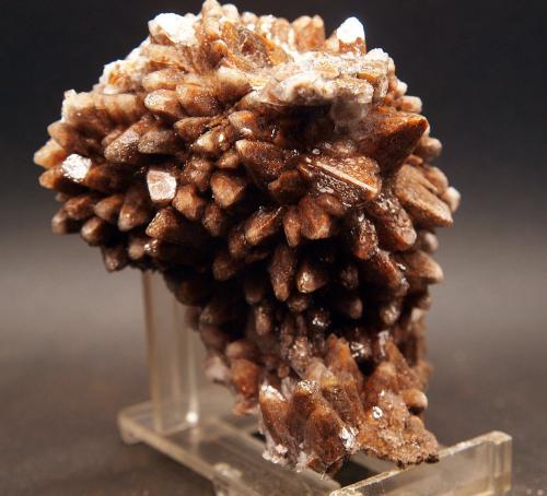 Calcita<br />Mina Hilarion, Zona Hilarion, Minas Kamariza, Agios Konstantinos, Distrito minero Lavrion, Prefectura Attikí (Attica), Grecia<br />9 x 8.5 cm<br /> (Autor: Pedro Antonio)