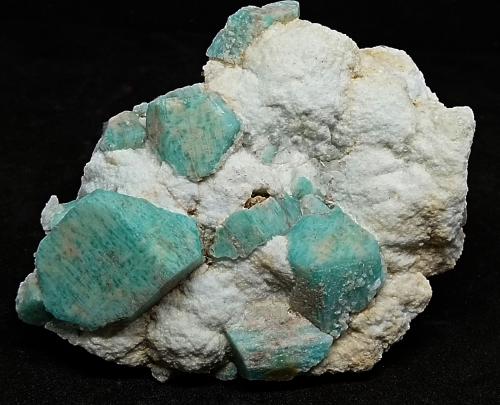 Microclina (variedad amazonita)<br />Pikes Peak, Condado El Paso, Colorado, USA<br />85x60x20 mm.<br /> (Autor: Luis Edmundo Sánchez Roja)