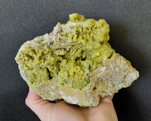 Pyromorphite<br />Zona de la Mina La Vidale, Asprières, Saint-Martin de Bouillac, Aveyron, Occitanie, Francia<br />17 x 12 cm<br /> (Author: Tobi)
