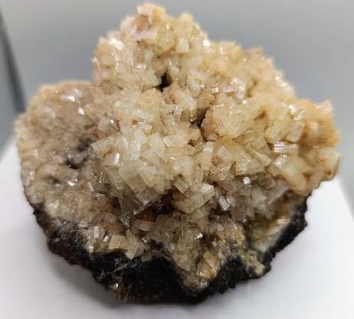 Barita.<br />Corta Quebrantahuesos, Cerro Colorado, Minas de Rio Tinto, Minas de Riotinto, Comarca Cuenca Minera, Huelva, Andalucía, España<br />10x8 cm<br /> (Autor: AntonioJesus)