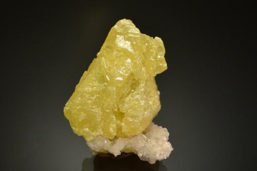 Sulfur<br />Cantera Maybee, Maybee, Monroe County, Michigan, USA<br />4.0 x 3.0 cm<br /> (Author: Michael Shaw)