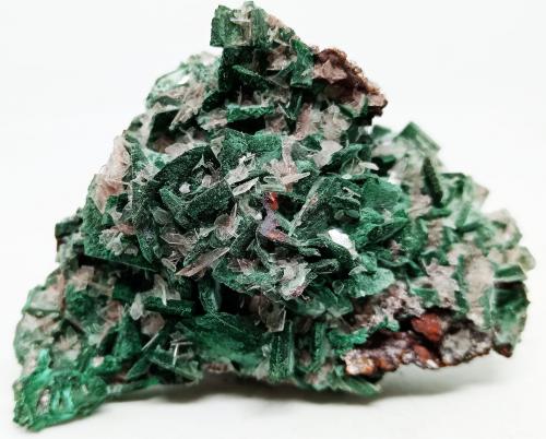 Malaquita pseudo Azurita con Barita<br />Mina Milpillas, Cuitaca, Municipio Santa Cruz, Sonora, México<br />60x40x30 mm.<br /> (Autor: Luis Edmundo Sánchez Roja)