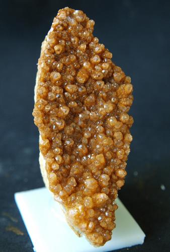 Calcita<br />Cantera Casablanca, Lloma Alta, Les Boqueres, San Vicente del Raspeig/Sant Vicent del Raspeig, Comarca Campo de Alicante, Alicante / Alacant, Comunidad Valenciana / Comunitat Valenciana, España<br />7.5 x 3 cm<br /> (Autor: Pedro Antonio)