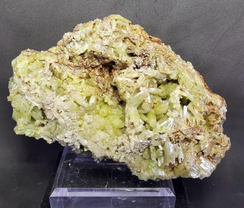 Piromorfita<br />Minas de El Horcajo, El Horcajo, Almodóvar del Campo, Comarca Campo de Calatrava, Ciudad Real, Castilla-La Mancha, España<br />11.5 x 7.3cm<br /> (Autor: Diego Navarro)