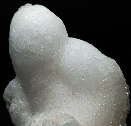 Aragonito<br />Mina San Antonio (Mina San Antonio el Grande), Campo Este, Distrito Santa Eulalia, Municipio Aquiles Serdán, Chihuahua, México<br />111x85x70 mm.<br /> (Autor: Luis Edmundo Sánchez Roja)