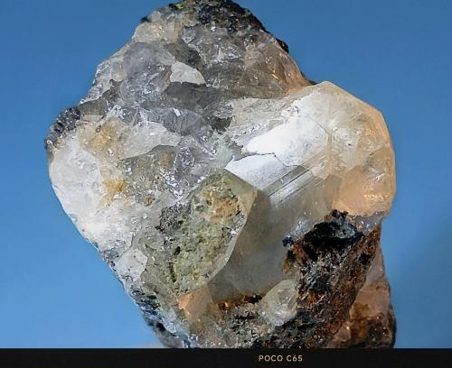 Anglesita<br />Grupo Minero La Cruz, Filón La Cruz, Linares, Comarca Sierra Morena, Jaén, Andalucía, España<br />4 x 3 cm., cristal:  2,5 x 1 cm.<br /> (Autor: Felipe Abolafia)