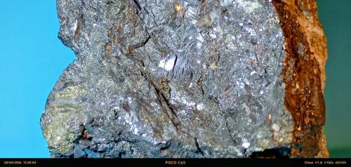 Pirargirita con polibasita, galena y calcopirita<br /><br />6 x 8 x 5 cm.<br /> (Autor: Felipe Abolafia)