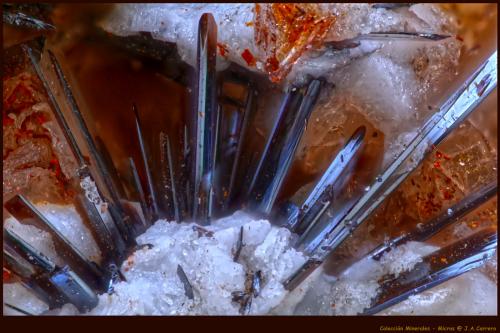 Goethita<br />Yacimiento de Goethitas, Tordelrábano, Comarca Sierra Norte de Guadalajara, Guadalajara, Castilla-La Mancha, España<br />FoV: 2,2 x 1,7 mm<br /> (Autor: Jose Angel Carrero)