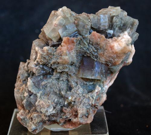 Aragonito<br />Keuper outcrop, Los Barrancos, Camporrobles, Comarca	Requena-Utiel, Valencia / València, Valencian Community / Comunitat Valenciana, Spain<br />8.5 x 6 cm<br /> (Autor: Pedro Antonio)