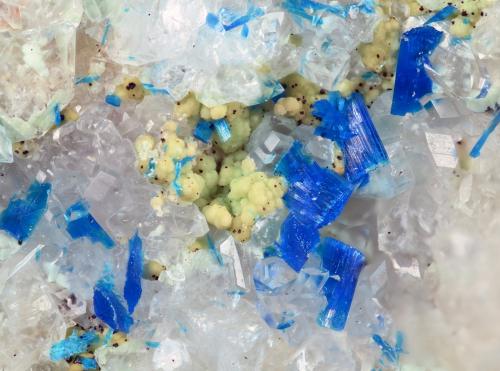 Kinoite, Apophyllite, Gilalite, Cuprite<br />Christmas Mine, Christmas, Banner District, Dripping Spring Mountains, Gila County, Arizona, USA<br />3.3 cm x 1.5 cm x 1.4 cm<br /> (Author: Antonio Nazario)