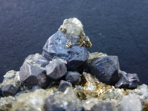 Galena, Cuarzo, Baritina, Pirita<br />Bou Nahas Mine, Oumjrane mining area, Alnif Commune, Tinghir Province, Drâa-Tafilalet Region, Morocco<br />6 x 4,5 cm.<br /> (Autor: javier ruiz martin)