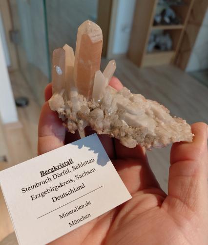 Quartz, hematite<br />Dörfel Quarry, Dörfel, Annaberg District, Erzgebirgskreis, Saxony/Sachsen, Germany<br />Specimen size 10 cm, largest quartz crystal 5 cm<br /> (Author: Tobi)