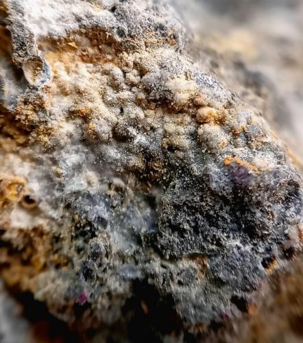Godovikovite<br />La Fossa crater, Vulcano Island, Eolie Islands, Lípari Municipality, Messina Province, Sicily, Italy<br />0.5-1 mm<br /> (Author: mineralenzo)