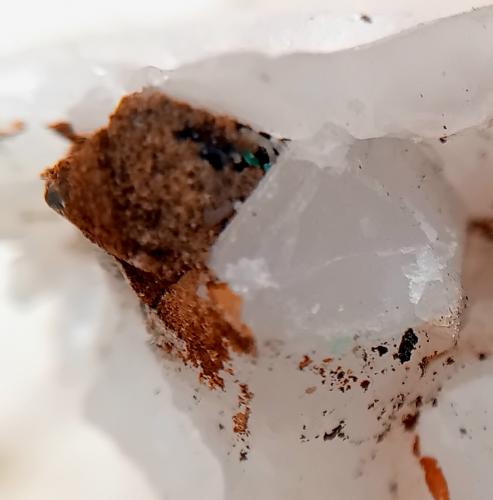 Ankerite<br />Novara di Sicilia, Provincia Messina, Sicilia, Italia<br />4 mm  (0.1 mm)<br /> (Author: mineralenzo)