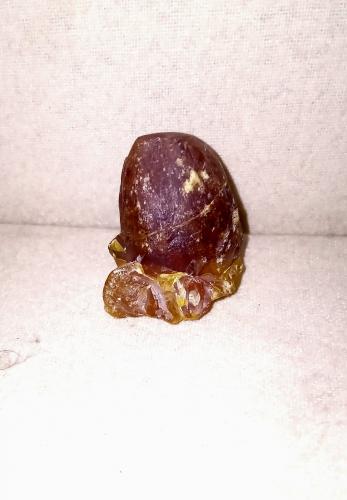 Sulphur<br />-----<br />5x5x4.5 cm<br /> (Author: mineralenzo)