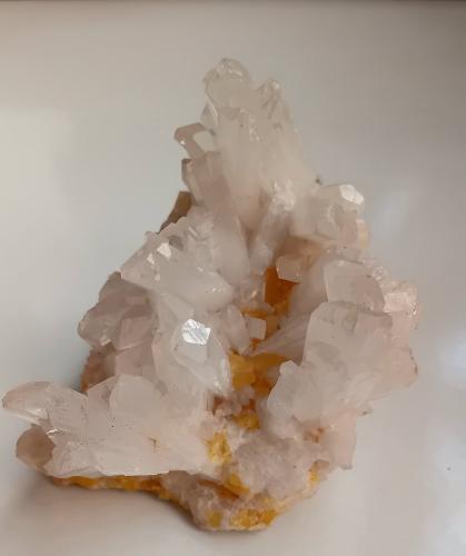 Celestine and Sulphur on Calcite<br />Mina Floristella, Enna (Castrogiovanni), Provincia Enna, Sicilia, Italia<br />8x7x5.5 cm<br /> (Author: mineralenzo)