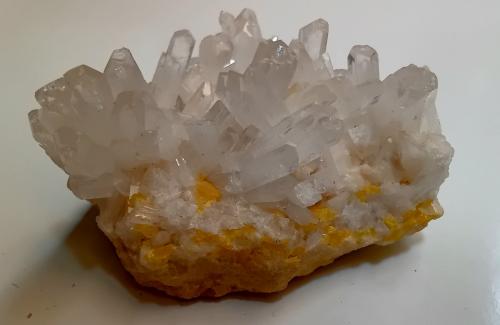 Celestine, native sulphur on calcite<br />Mina Floristella, Enna (Castrogiovanni), Provincia Enna, Sicilia, Italia<br />8x7x5.5 cm<br /> (Author: mineralenzo)