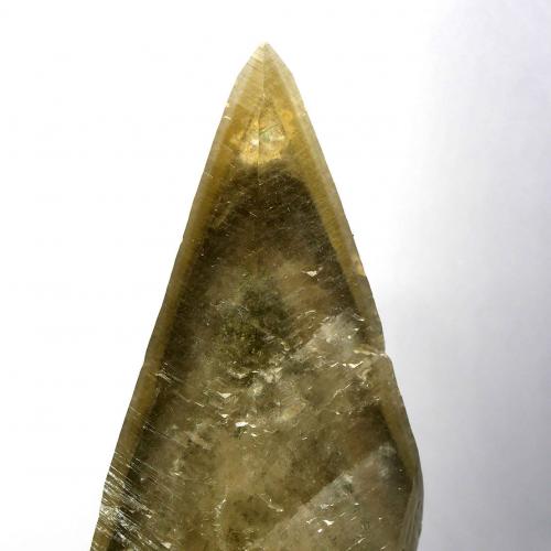 Calcite<br />Sweetwater Mine, Ellington, Viburnum Trend District, Reynolds County, Missouri, USA<br />Specimen size 18,5 cm, calcite crystal 16,5 cm<br /> (Author: Tobi)