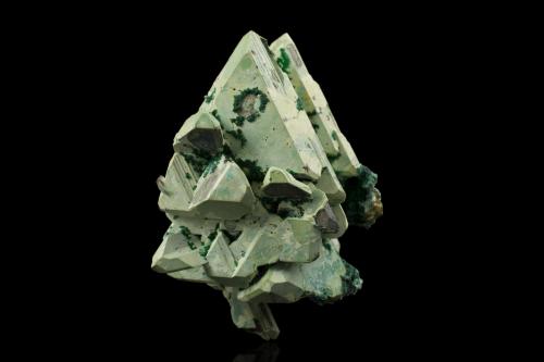 Kësterite with Mushistonite<br />Monte Xuebaoding, Pingwu, Prefectura Mianyang, Provincia Sichuan, China<br />5,0	x	5,0	x	3,5	cm<br /> (Author: MIM Museum)