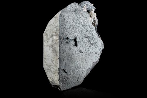 Ilmenite<br />Chutran (Chu Tron), Distrito Shigar, Gilgit-Baltistan (Áreas del Norte), Paquistán<br />13,0	x	13,0	x	13,0	cm<br /> (Author: MIM Museum)