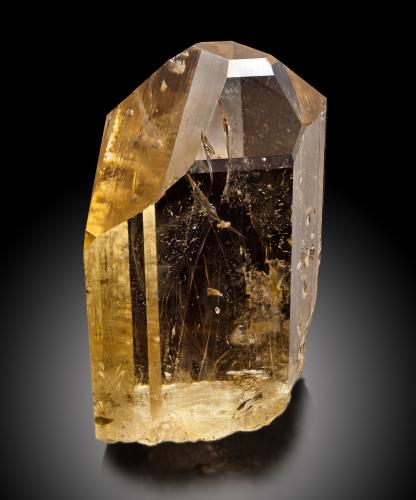 Topaz<br />Valle Mogok, Mogok, Distrito Pyin-Oo-Lwin, Región Mandalay (Division Mandalay), Myanmar (Burma)<br />15,0	x	11,0	x	18,0	cm<br /> (Author: MIM Museum)