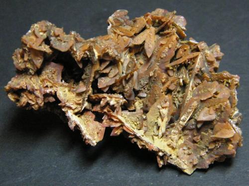 Descloizite<br />Berg Aukas, Distrito Grootfontein, Región Otjozondjupa, Namibia<br />70x40x25mm<br /> (Author: Heimo Hellwig)