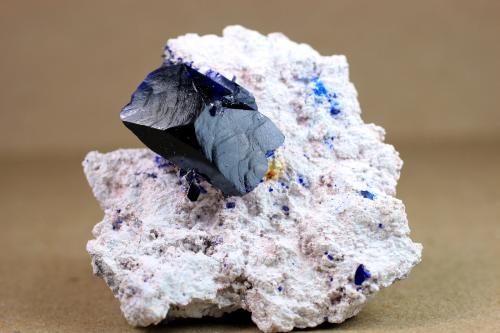 Azurite<br />Milpillas Mine, Cuitaca, Municipio Santa Cruz, Sonora, Mexico<br />5.7 x 5.5 x 2 centimeters<br /> (Author: Ricardo Melendez)