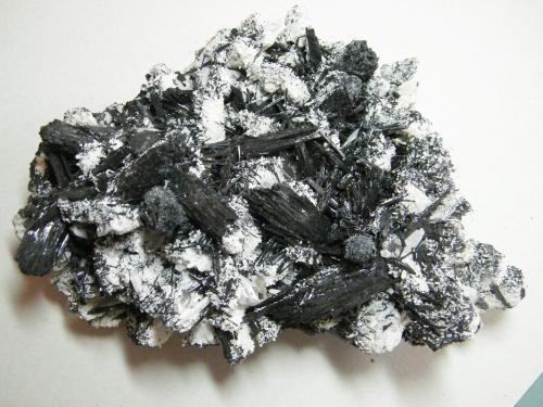 Schorl and Quartz<br />Monte Erongo, Usakos, Región Erongo, Namibia<br />250x180x100mm<br /> (Author: Heimo Hellwig)