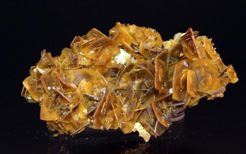 Wulfenite<br />Defiance Mine, Costello Mine group, Gleeson, Turquoise District, Dragoon Mountains, Cochise County, Arizona, USA<br />7.3 x 4.0 x 1.5 cm<br /> (Author: Don Lum)