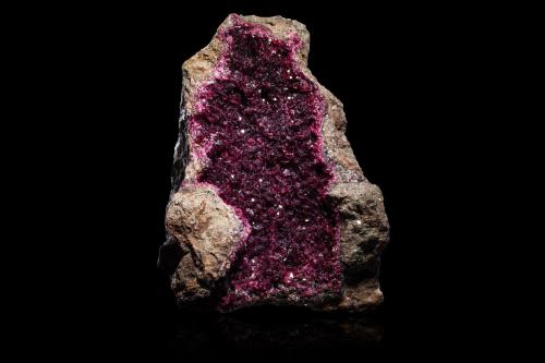Roselite<br />Bou Azzer mining district, Drâa-Tafilalet Region, Morocco<br />11,0	x	10,0	x	16,0	cm<br /> (Author: MIM Museum)