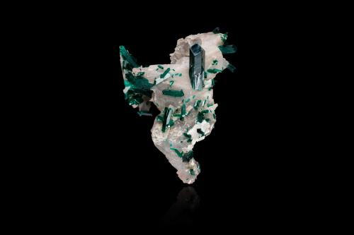 Dioptase on Quartz<br />Omaue Mine, Kaokoveld Plateau, Kunene Region, Namibia<br />10,5	x	5,0	x	7,5	cm<br /> (Author: MIM Museum)