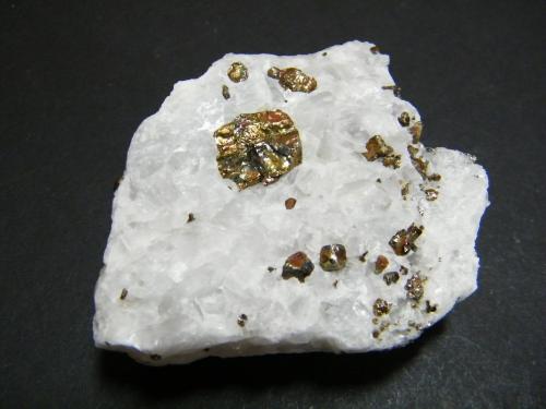 Pyrite<br />Distrito Karibib, Región Erongo, Namibia<br />65x55x20mm<br /> (Author: Heimo Hellwig)