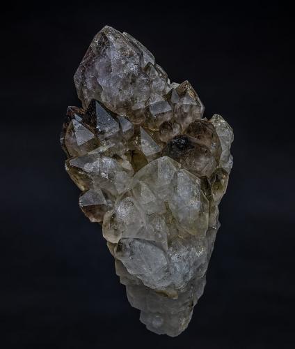 Quartz (variety smoky quartz)<br />Crystal Ridge, Johnson Spring, Tibbetts District, Inyo Mountains, Inyo County, California, USA<br />9.3 x 5.4 cm<br /> (Author: am mizunaka)